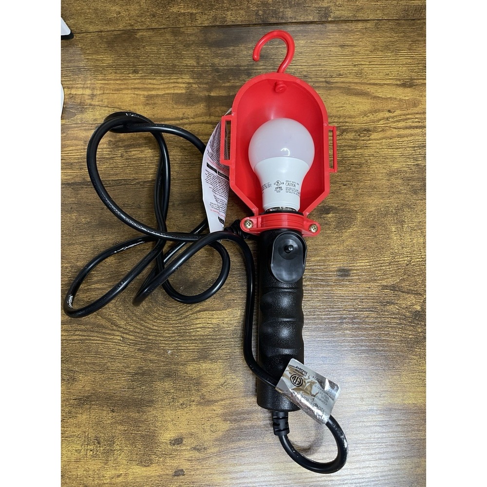 Portable‎ workshop lamp with cable and LED bulb